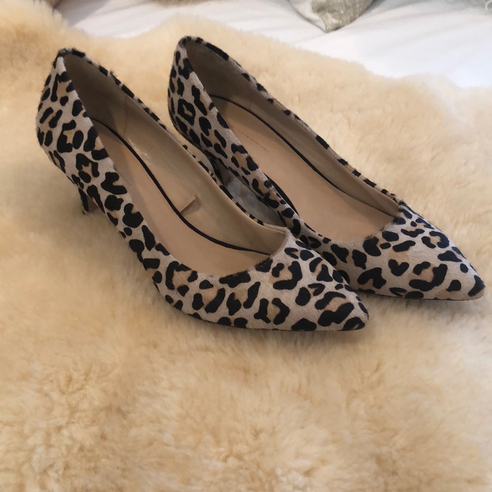SOLD• Zara printed calf hair zebra pumps 39 - Picture 1 of 8